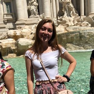 Meet your Posher, Brooke